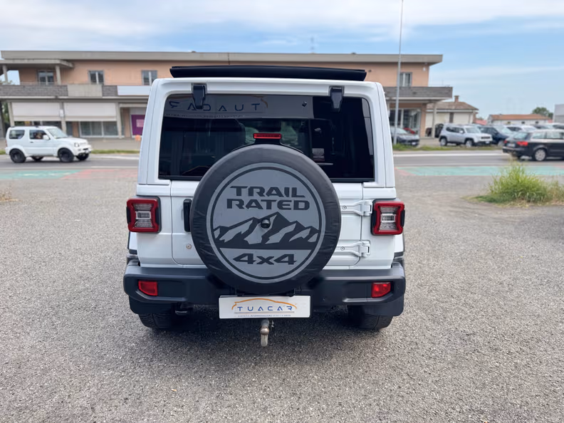 Jeep Wrangler - 4