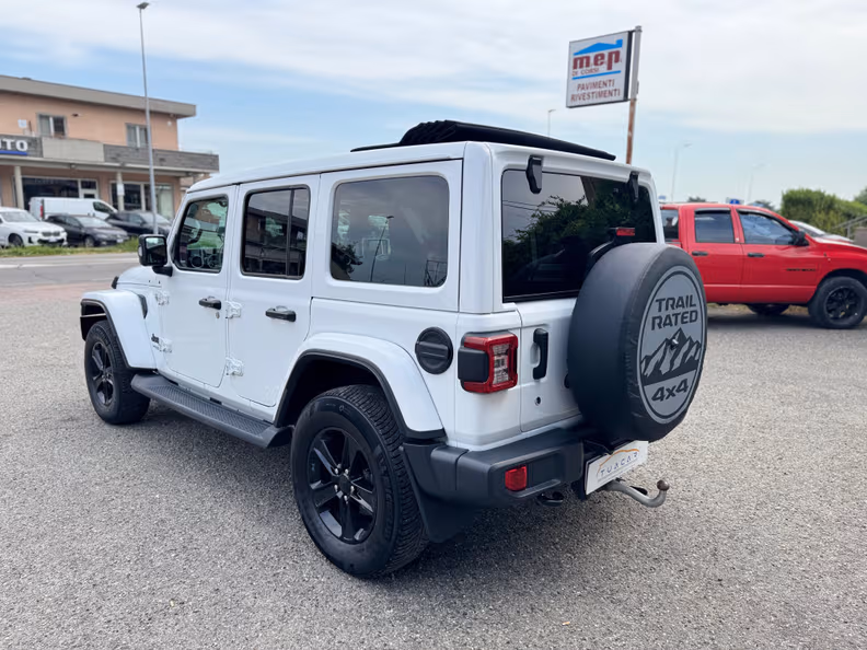 Jeep Wrangler - 3