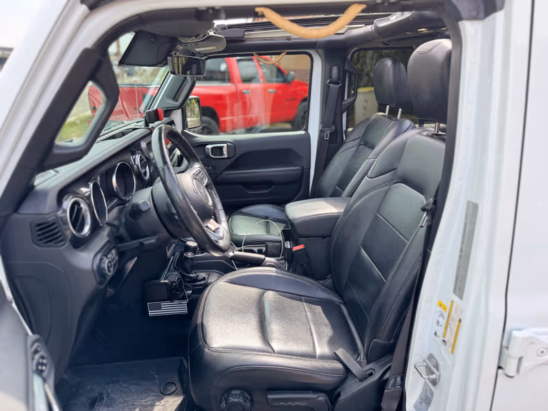 Jeep Wrangler - 15