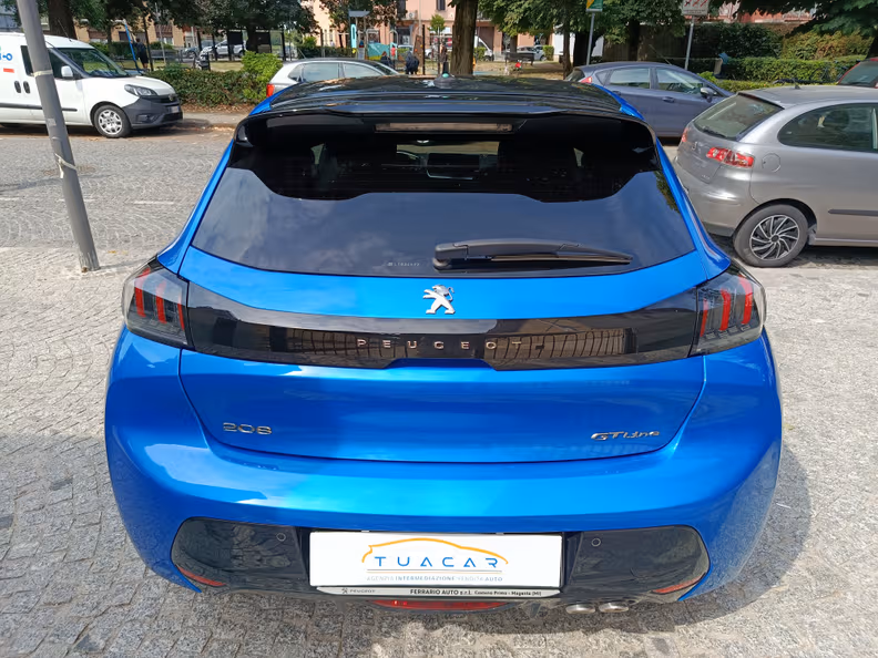 Peugeot 208 - 6