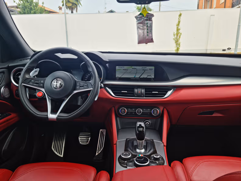 Alfa Romeo Stelvio - 51