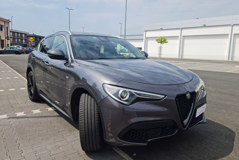 Alfa Romeo Stelvio - 4