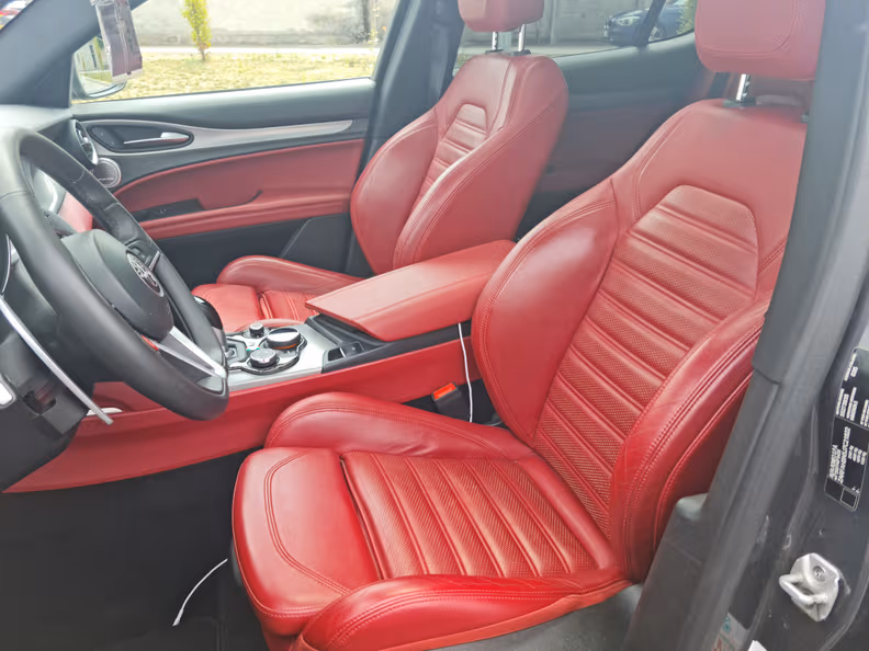 Alfa Romeo Stelvio - 27