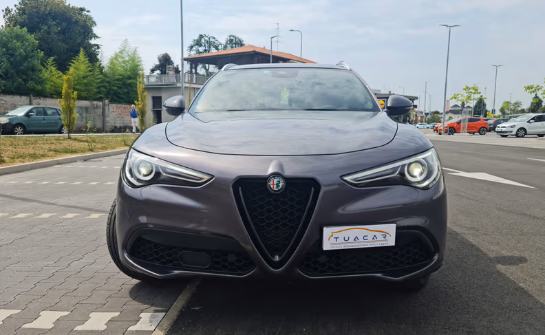 Alfa Romeo Stelvio - 2