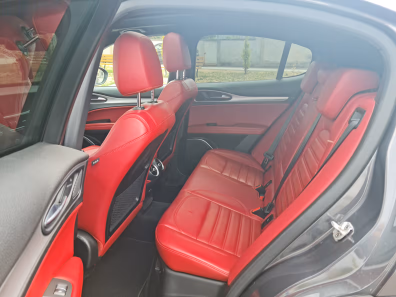Alfa Romeo Stelvio - 22