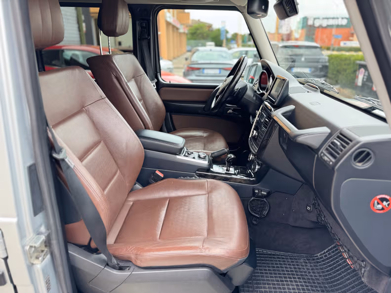 Mercedes-Benz G-Class - 24