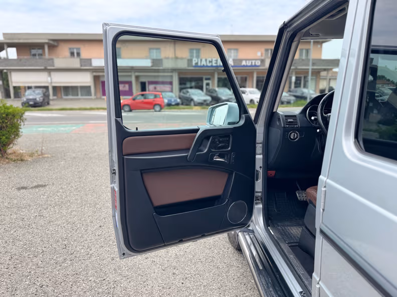 Mercedes-Benz G-Class - 14