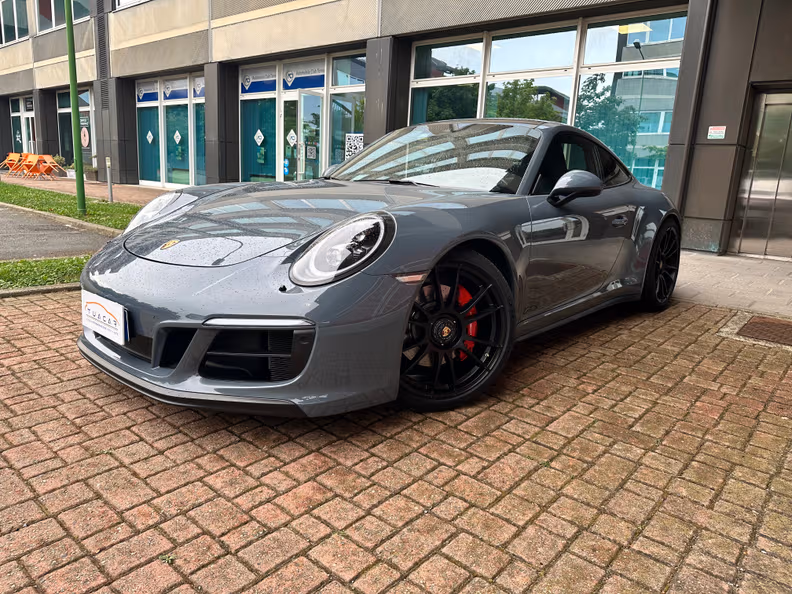 Porsche 911 - 1