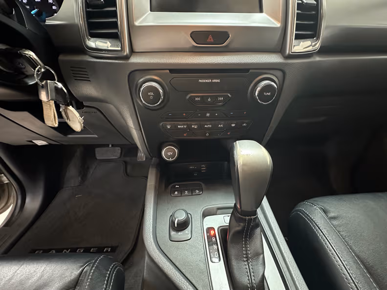 Ford Ranger - 12