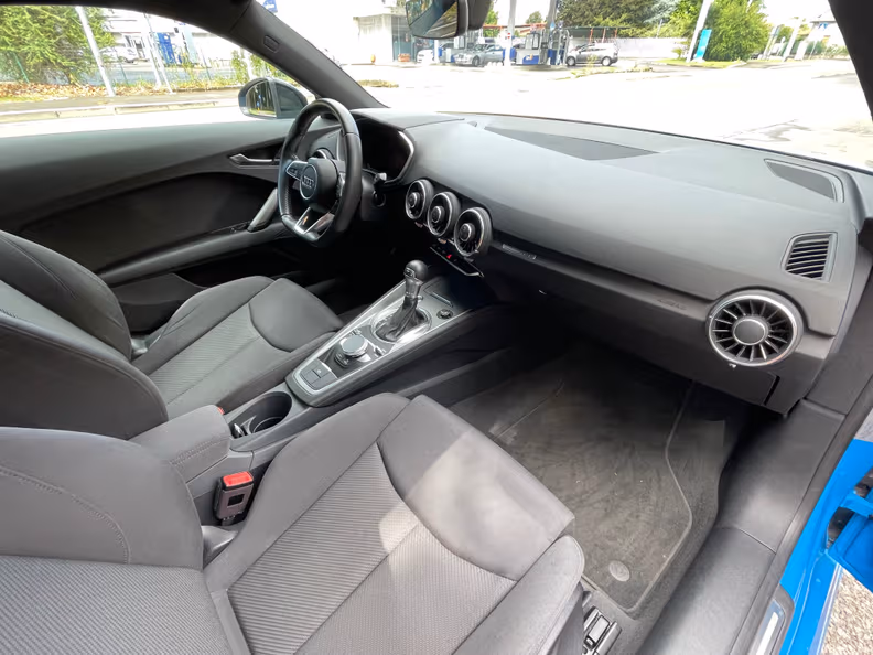 Audi TT - 27
