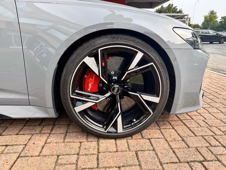 Audi RS 6 - 8