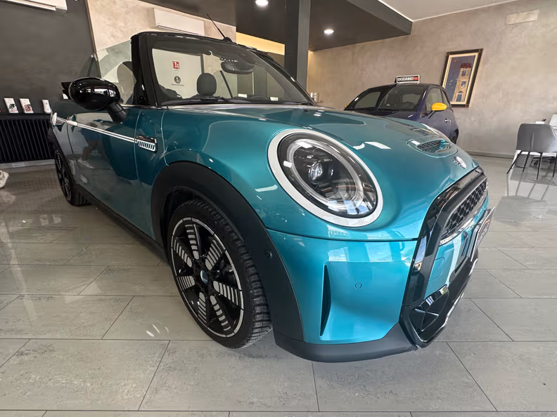 MINI Convertible - 7