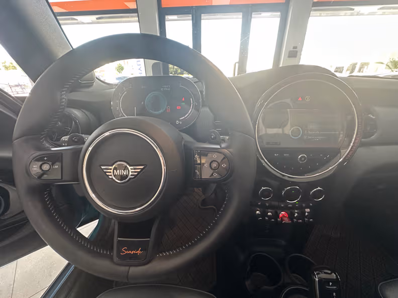 MINI Convertible - 11