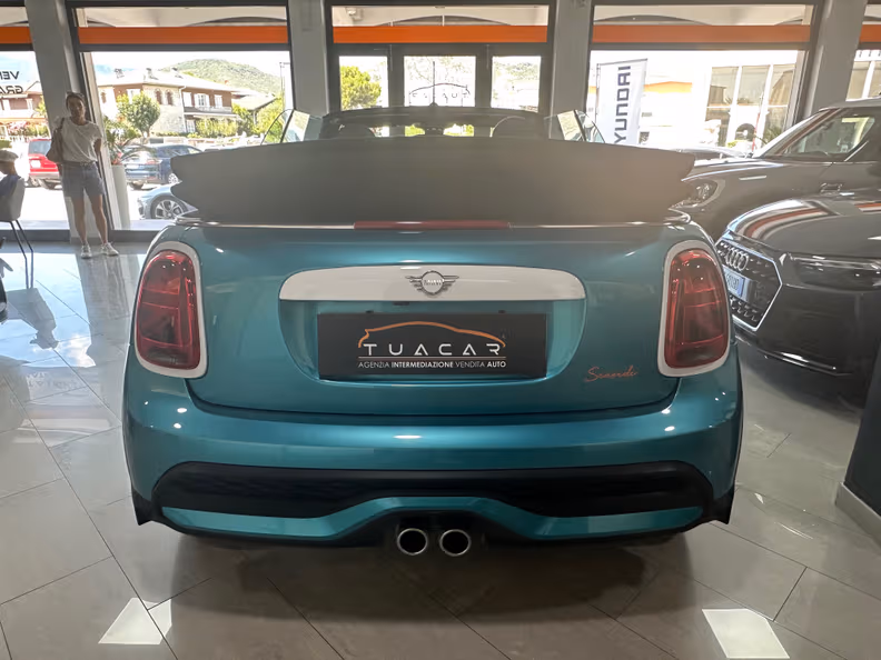 MINI Convertible - 4