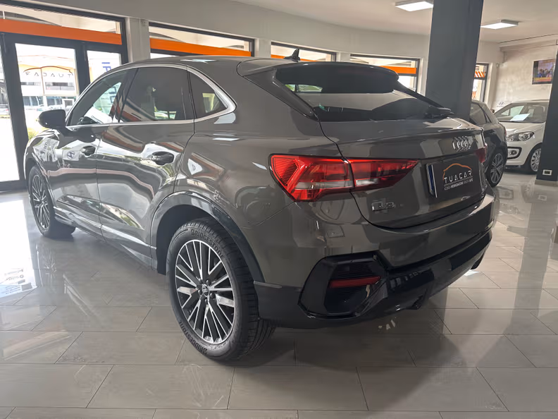 Audi Q3 - 3
