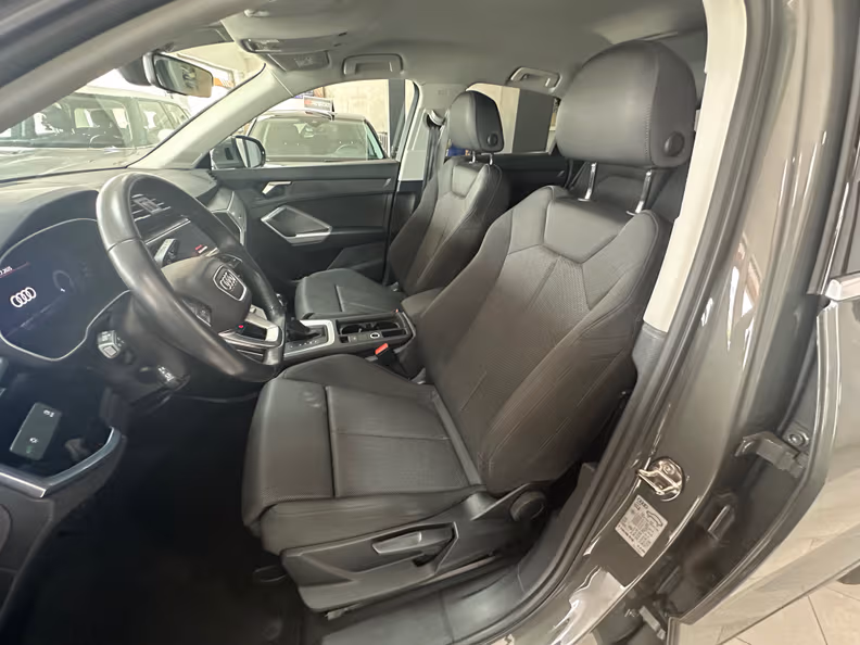 Audi Q3 - 11