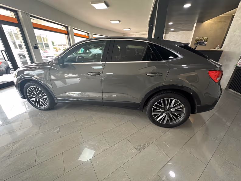 Audi Q3 - 2