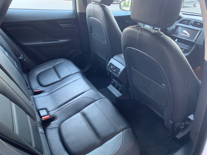 Jaguar F-Pace - 46