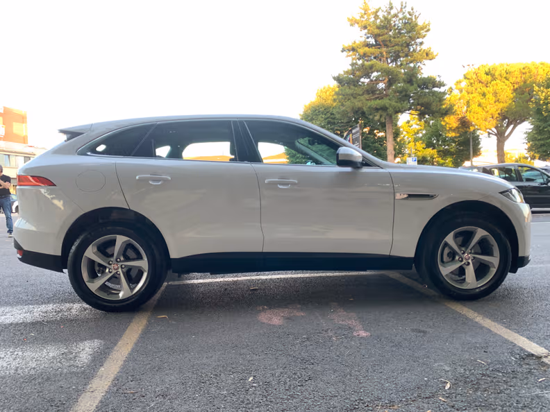 Jaguar F-Pace - 22