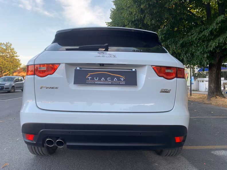 Jaguar F-Pace - 20