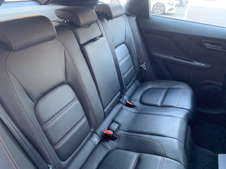 Jaguar F-Pace - 47