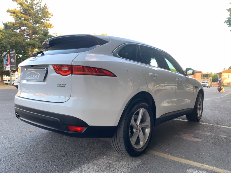 Jaguar F-Pace - 21