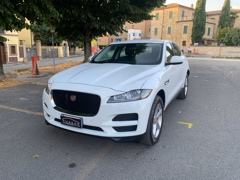 Jaguar F-Pace - 3