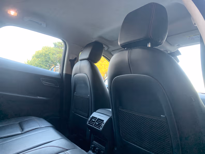 Jaguar F-Pace - 48
