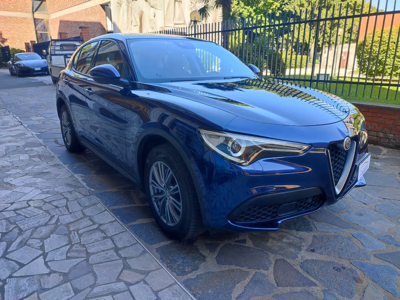 Alfa Romeo Stelvio - 5