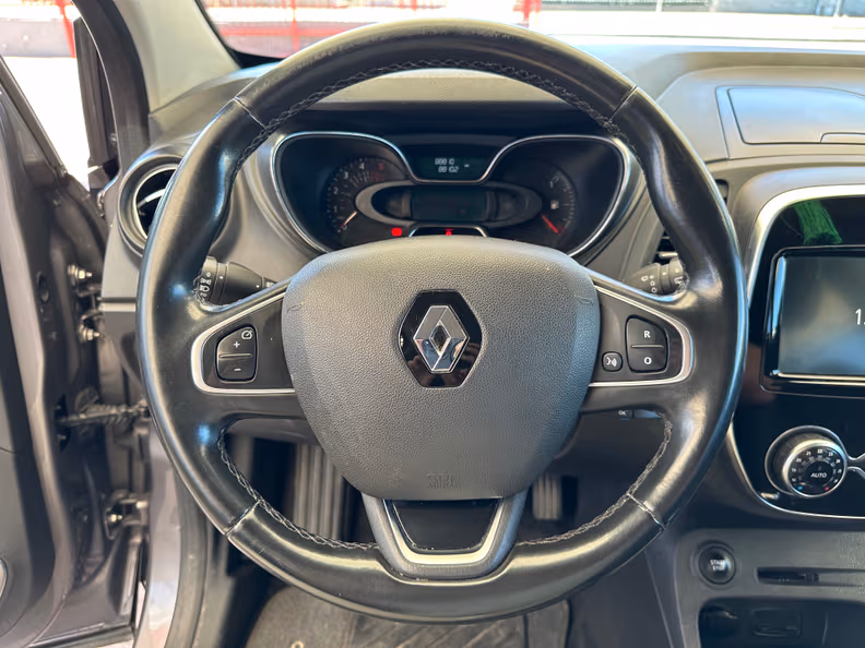 Renault Captur - 23