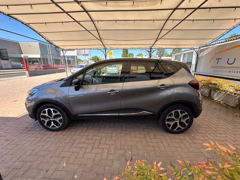 Renault Captur - 28