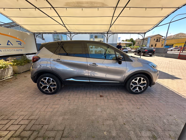 Renault Captur - 29