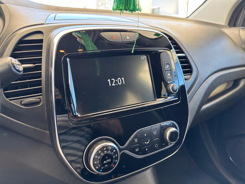 Renault Captur - 10