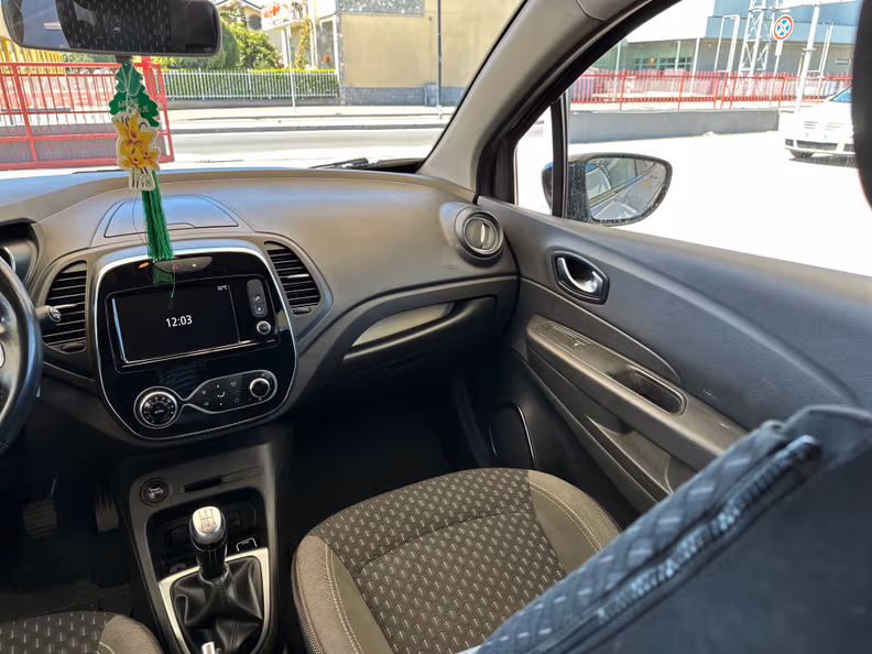 Renault Captur - 27