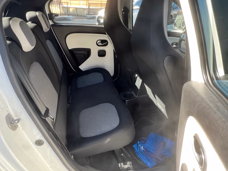 Renault Twingo - 36