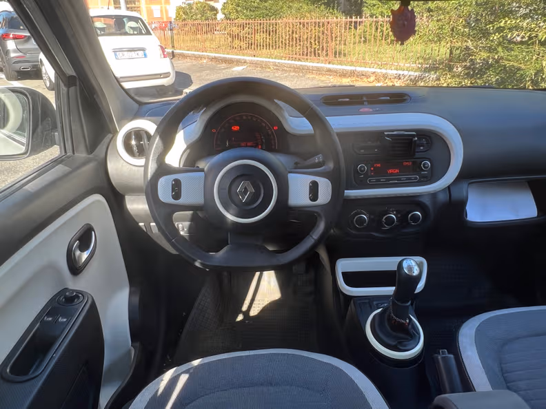 Renault Twingo - 16
