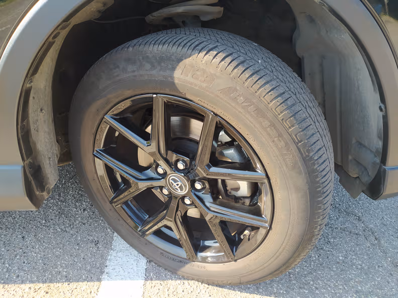 Toyota RAV 4 - 13