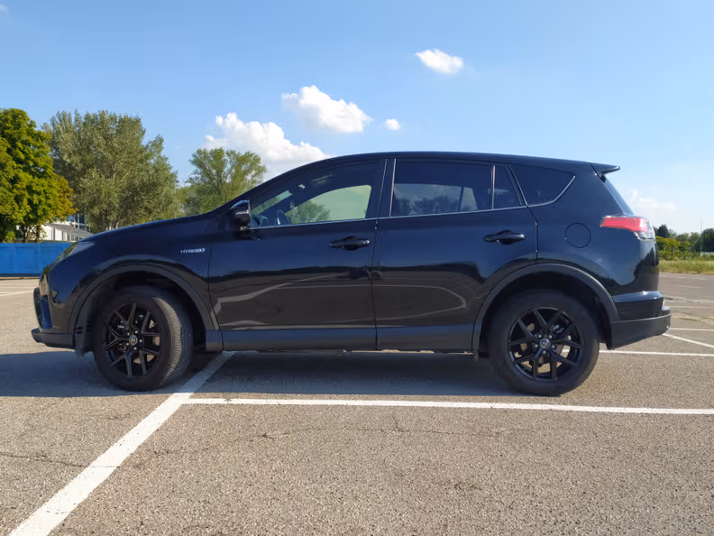 Toyota RAV 4 - 21