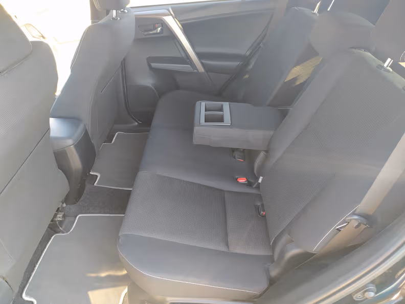 Toyota RAV 4 - 41