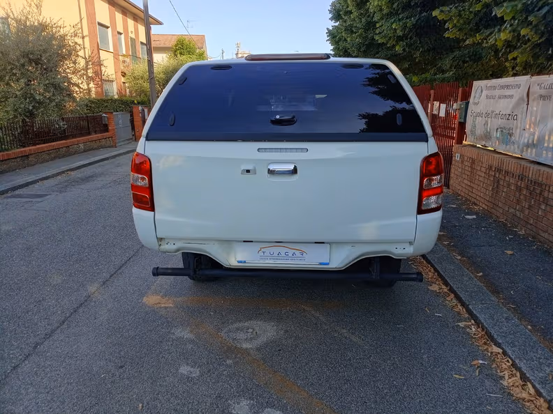 Mitsubishi L200 - 9