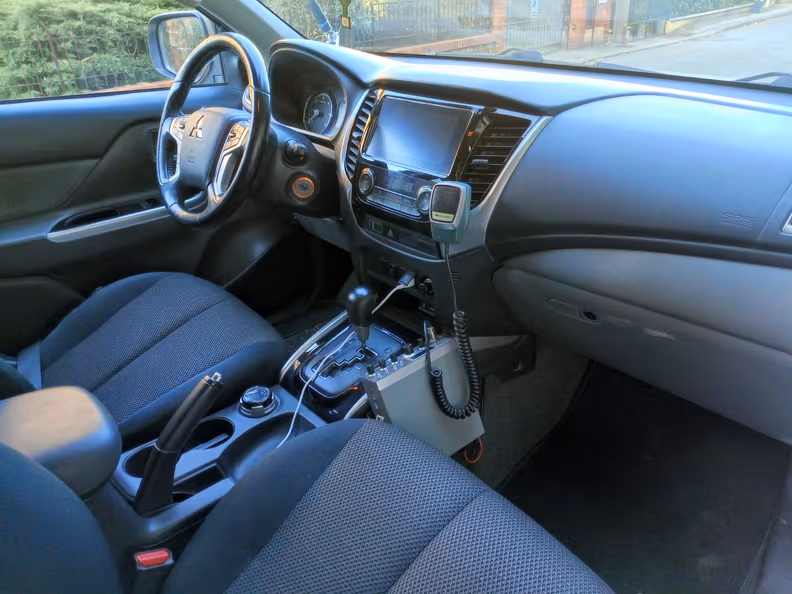 Mitsubishi L200 - 38