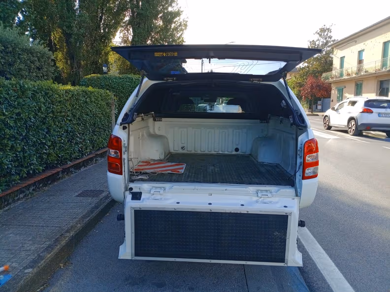 Mitsubishi L200 - 10