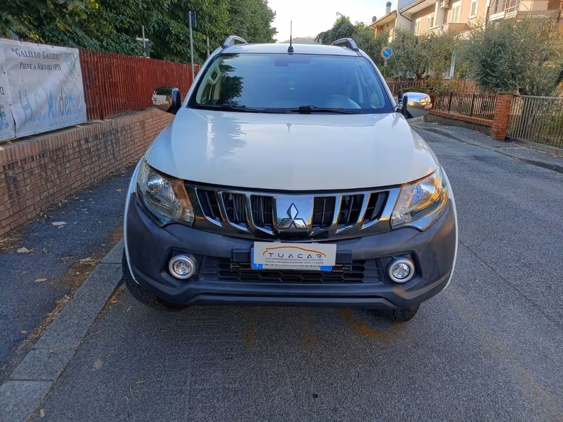 Mitsubishi L200 - 3