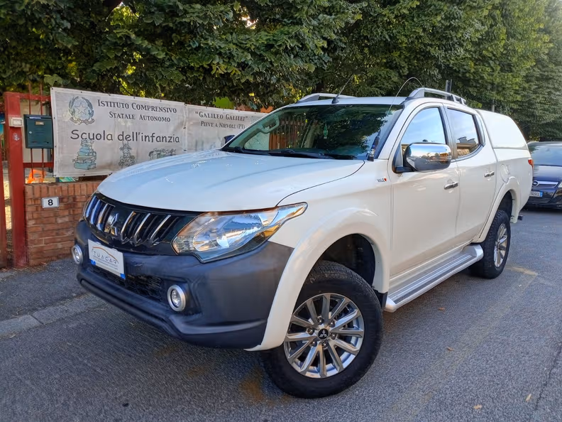 Mitsubishi L200 - 24