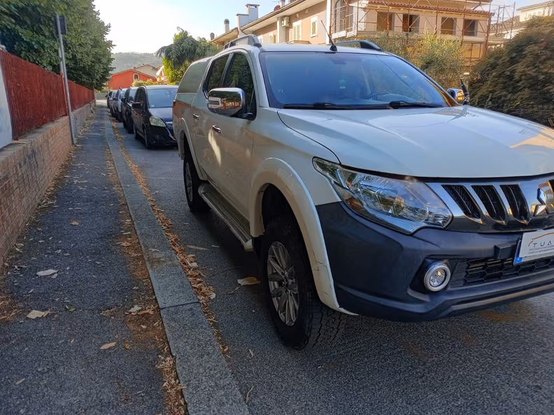 Mitsubishi L200 - 7