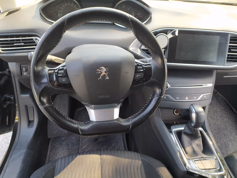 Peugeot 308 - 54