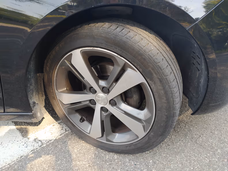 Peugeot 308 - 13