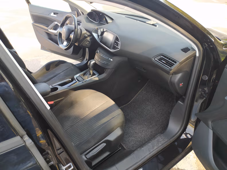 Peugeot 308 - 9