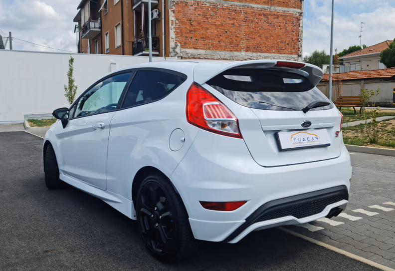 Ford Fiesta - 7