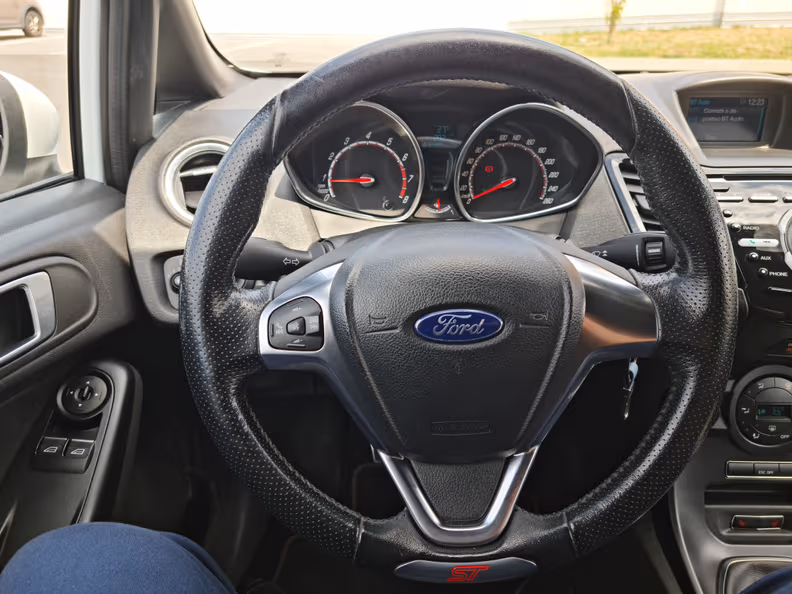 Ford Fiesta - 31